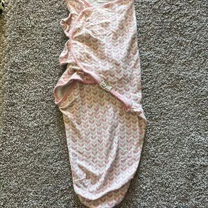Kea babies size large 3-6 months pink baby swaddle blanket